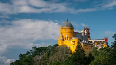 Visiting Pena Park and Palace in Sintra